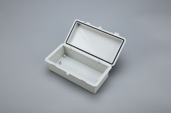 20*10*7cm IP67 Buckle Weatherproof Enclosure Hinged